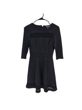 Paper doll womens size small black 3 quarter sleeve fit flare skater mini dress